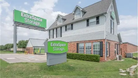 Extra Space Storage in Grand Prairie, TX