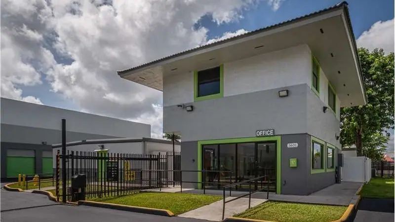 Extra Space Storage, RV storage in Miami