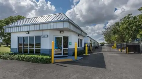 Extra Space Storage in West Palm Beach, FL