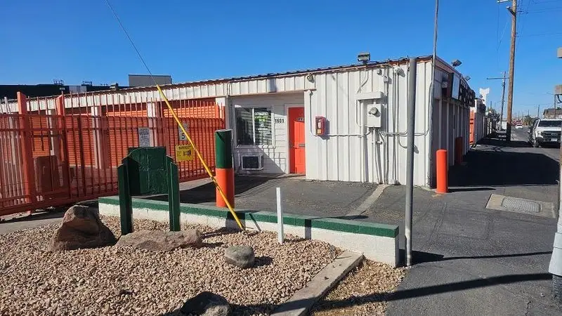 Extra Space Storage, RV storage in Henderson