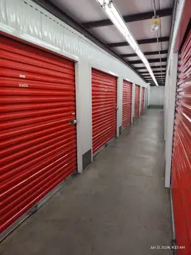 Self-Storage at U-Haul in Hinesville, GA