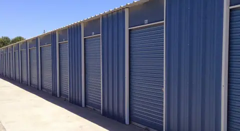 Lucky's Mini Storage in Lemoore, CA