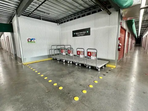 Self-Storage at U-Haul in Orange Park, FL