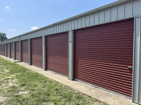American Way Storage in Taylorville, IL
