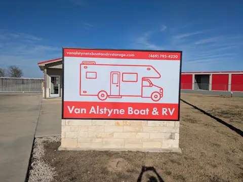 Van Alstyne Boat & RV Storage in Van Alstyne, TX