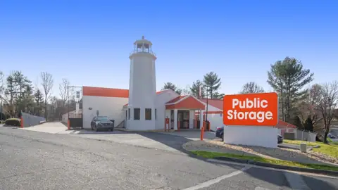 Public Storage in Dale City, VA