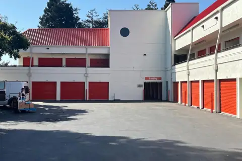 Public Storage photo 3