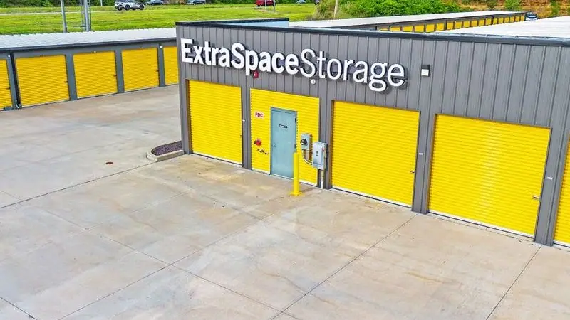 Extra Space Storage, RV storage in Fenton