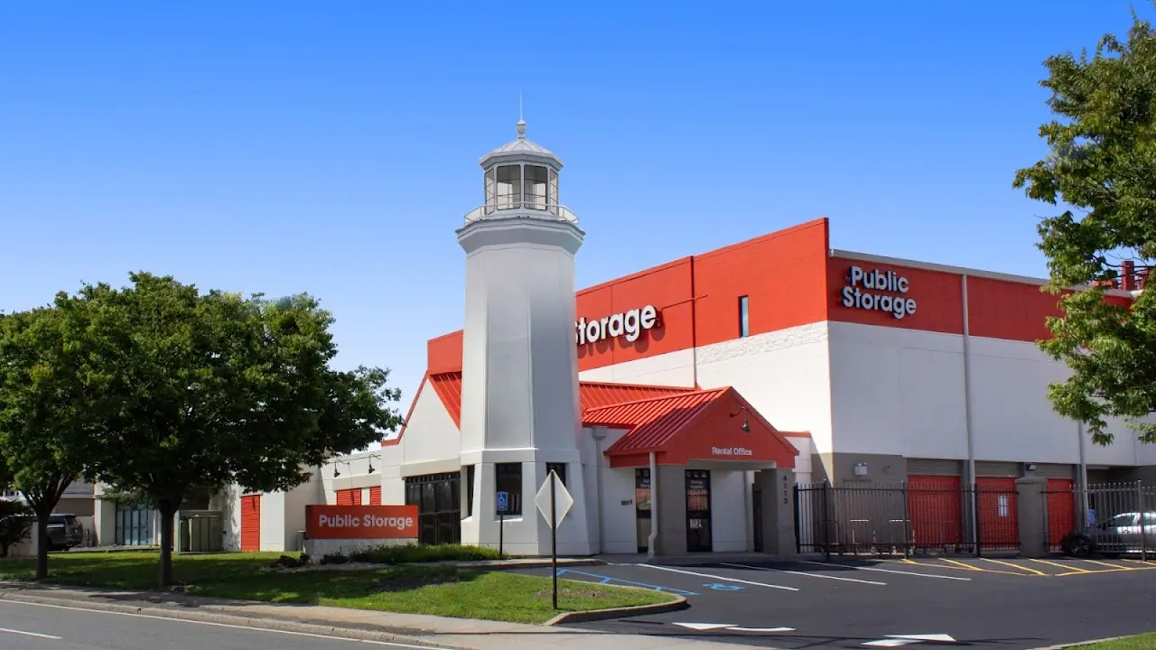 Public Storage, RV storage in Bethpage