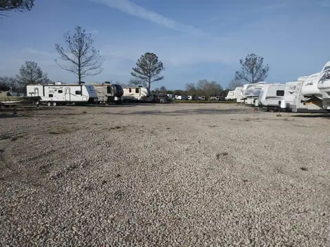 Hideout Cove Boat & RV storage in Hitchcock, TX