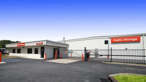 Public Storage photo 2