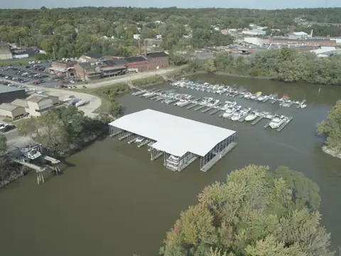 Wharf Harbor Marina & Campground in Peoria, IL