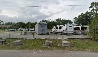 Pineda Self Storage in Melbourne, FL