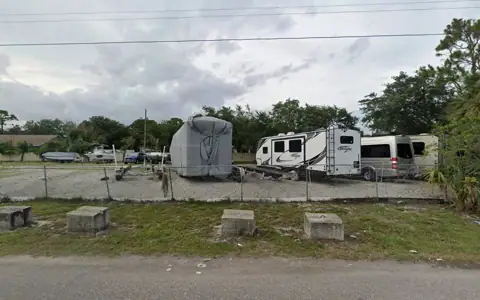 Pineda Self Storage photo 2
