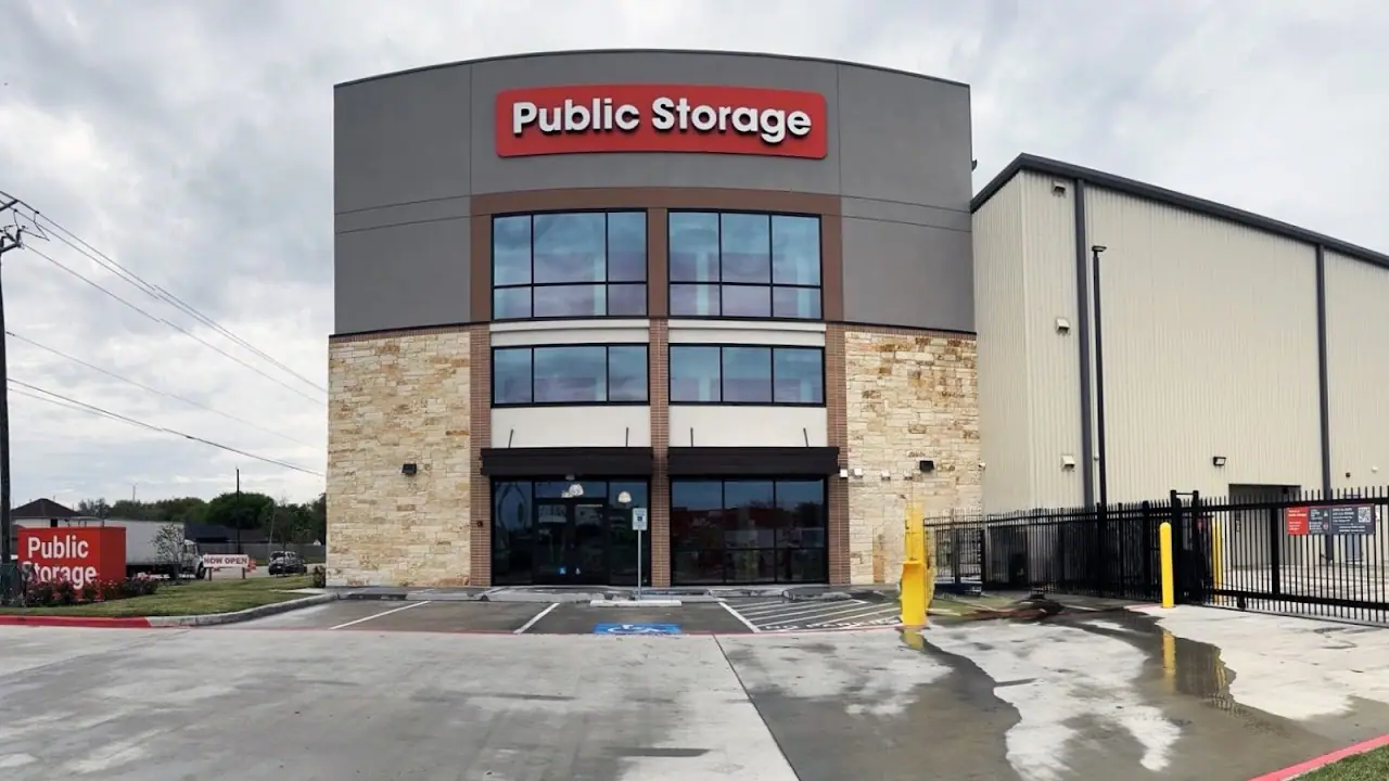Public Storage, RV storage in Baytown