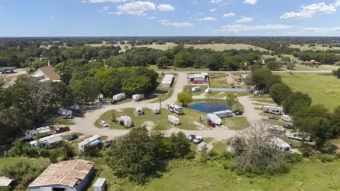 Grumpy Grizzly RV Park & Storage in Kemp, TX