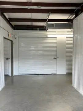Challenger Storage photo 3