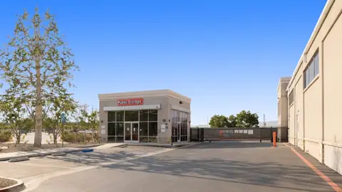 Public Storage in Valencia, CA