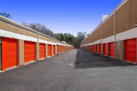Public Storage photo 2
