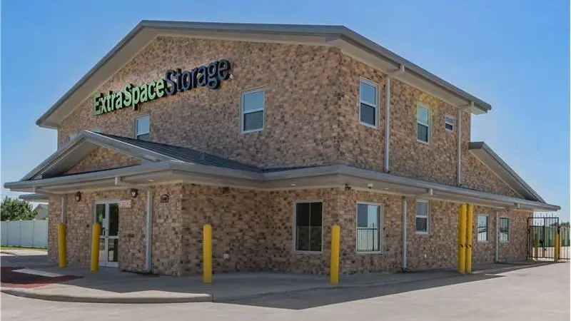 Extra Space Storage, RV storage in Manor