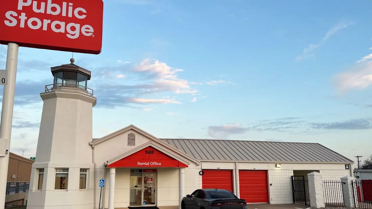 Public Storage, RV storage in Bedford
