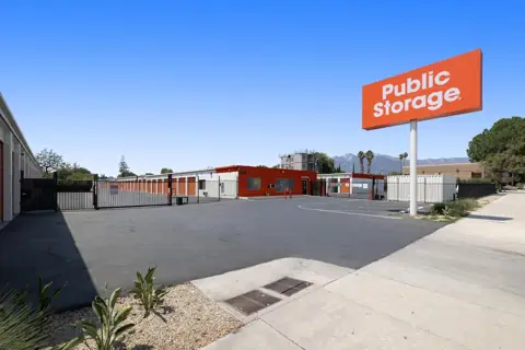 Public Storage photo 2