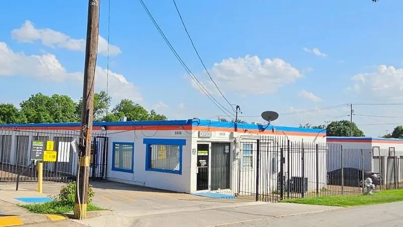 Extra Space Storage, RV storage in Dallas
