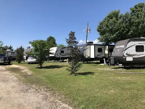 Pine Gardens RV Park and Campground in Tool, TX