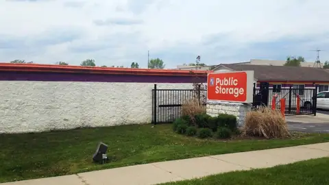 Public Storage in Farmington, MI