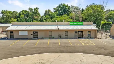 Extra Space Storage in Omaha, NE