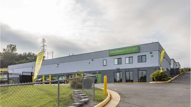 Extra Space Storage, RV storage in Dumfries