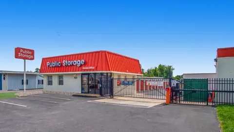 Public Storage photo 2