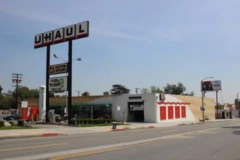 U-Haul Moving & Storage of Altadena in Altadena, CA