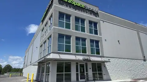 Extra Space Storage in Daytona Beach, FL