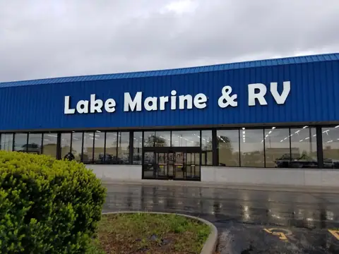 Lake Marine & RV in Woodstock, IL