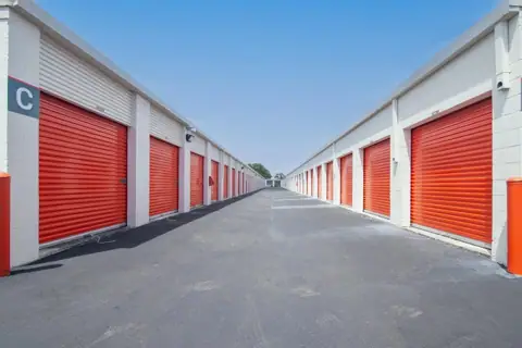 Public Storage photo 2