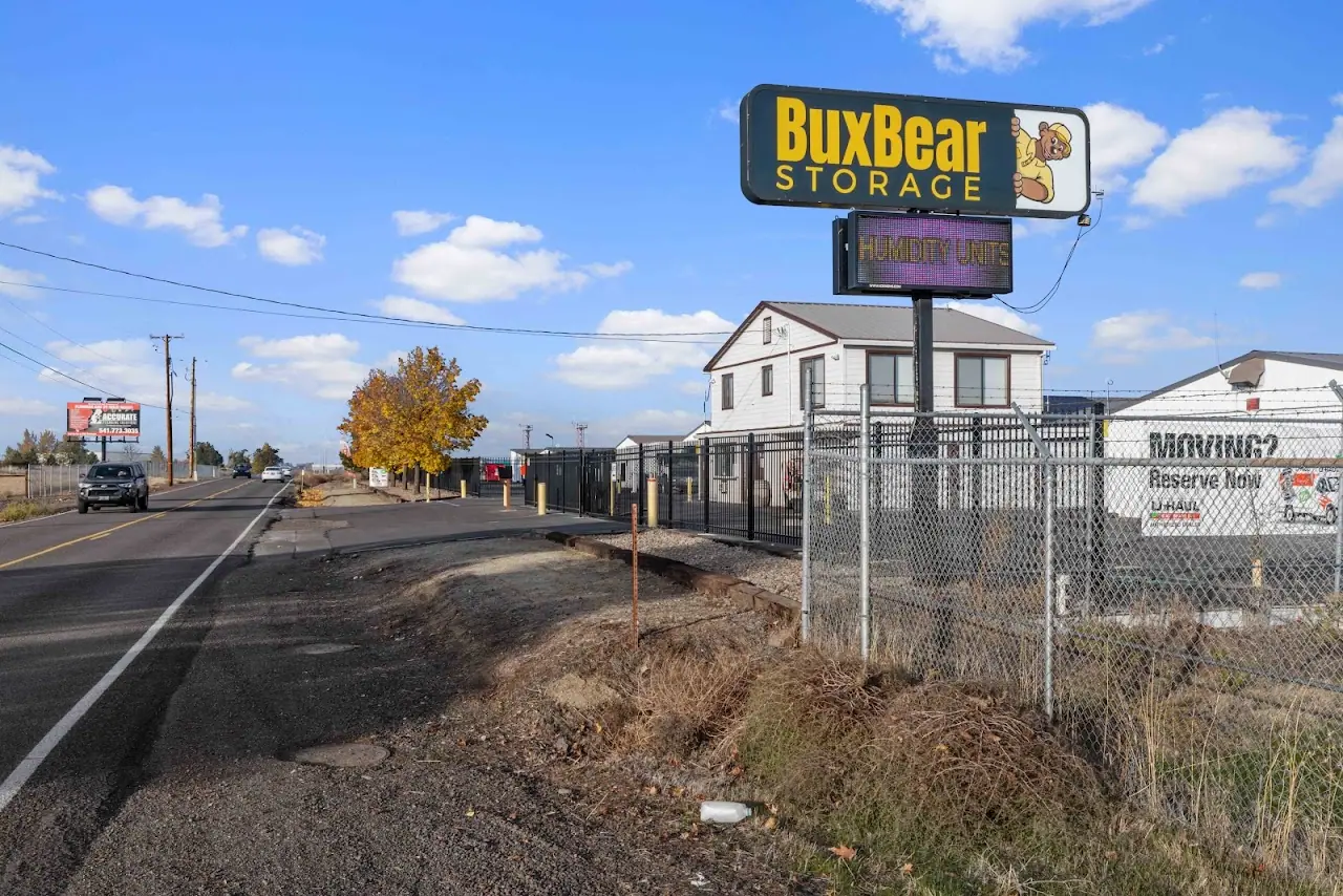 BuxBear Storage Medford Bullock Road, RV storage in Medford