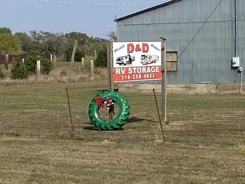 D & D RV Storage LLC in Sedgwick, KS