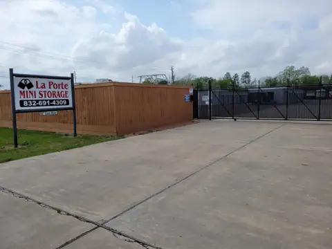 La Porte Mini Storage in La Porte, TX