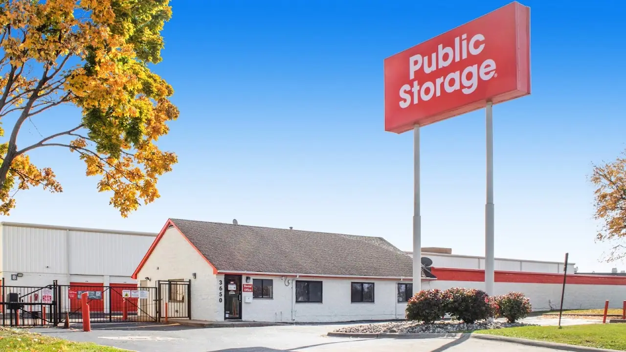 Public Storage, RV storage in Allen Park