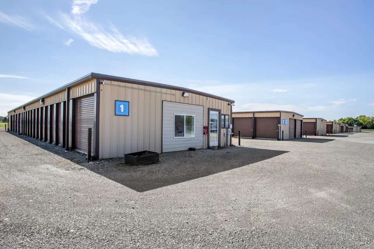 StoreEase Self Storage, RV storage in Findlay