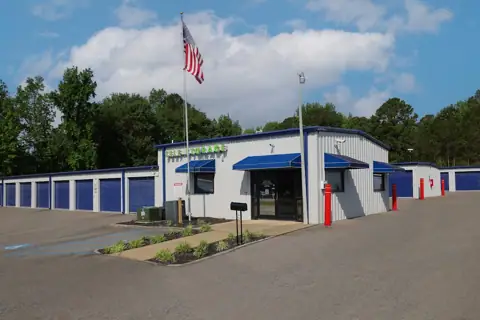 Midgard Self Storage in Spring Lake, NC