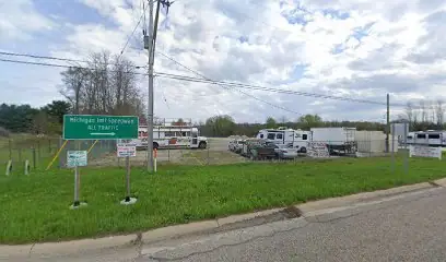 Pit Stop & Storage in Brooklyn, MI