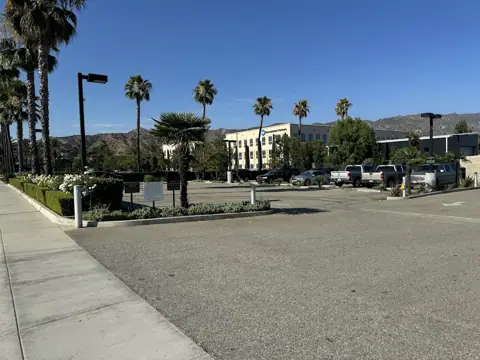 Hollywood Way Vehicle Storage in Burbank, CA