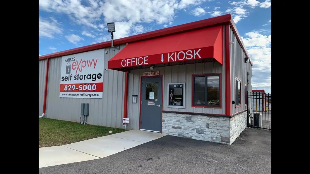 Kansas Expwy Self Storage, RV storage in Springfield
