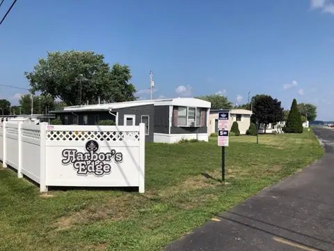 Harbor's Edge in Lakeside Marblehead, OH