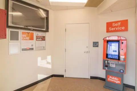 Public Storage photo 3