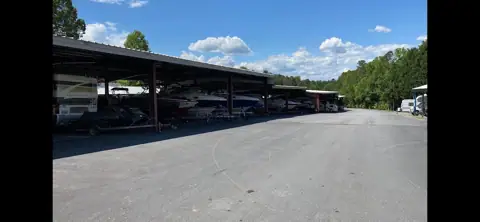 Buford Dam Road Boat & RV in Buford, GA
