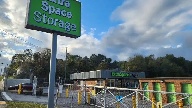 Extra Space Storage, RV storage in Pensacola