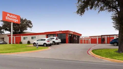 Public Storage in Carrollton, TX